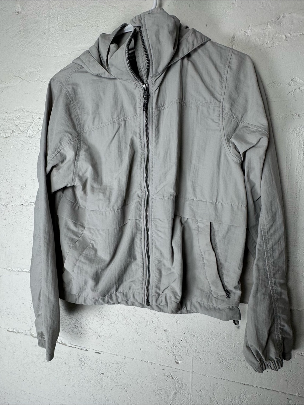 Eddie‎ Bauer Size M Womens Gray Hooded Windbreaker XS Zip Up